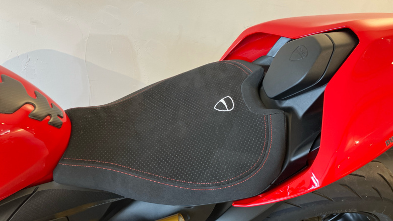 Ducati Streetfighter V2 (22MY)